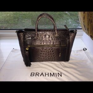 🌟GENTLY USED🌟 LARGE DARK BROWN BRAHMIN BAG